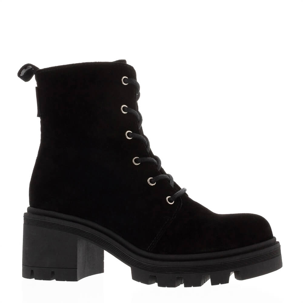 Carl Scarpa Gusto Black Suede Lace Up Ankle Boots